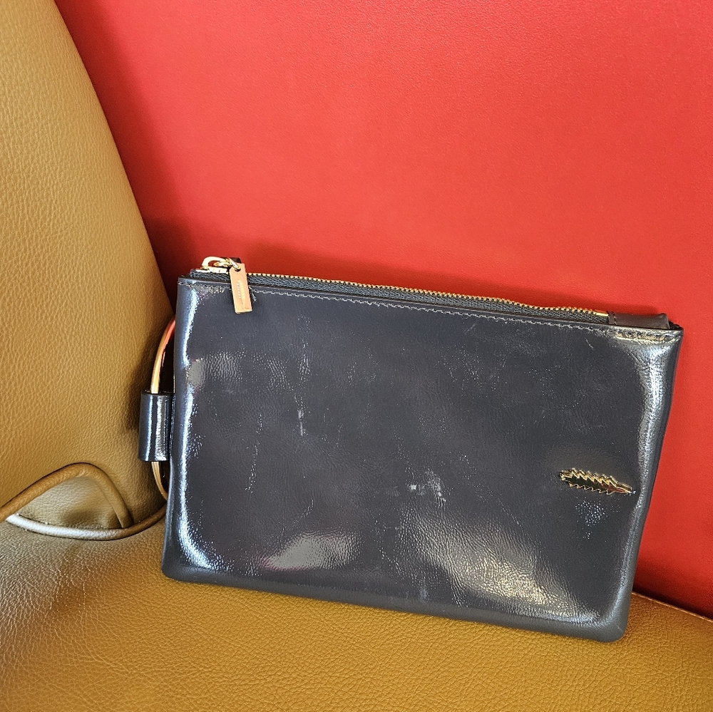 Thacker wristlet clutch